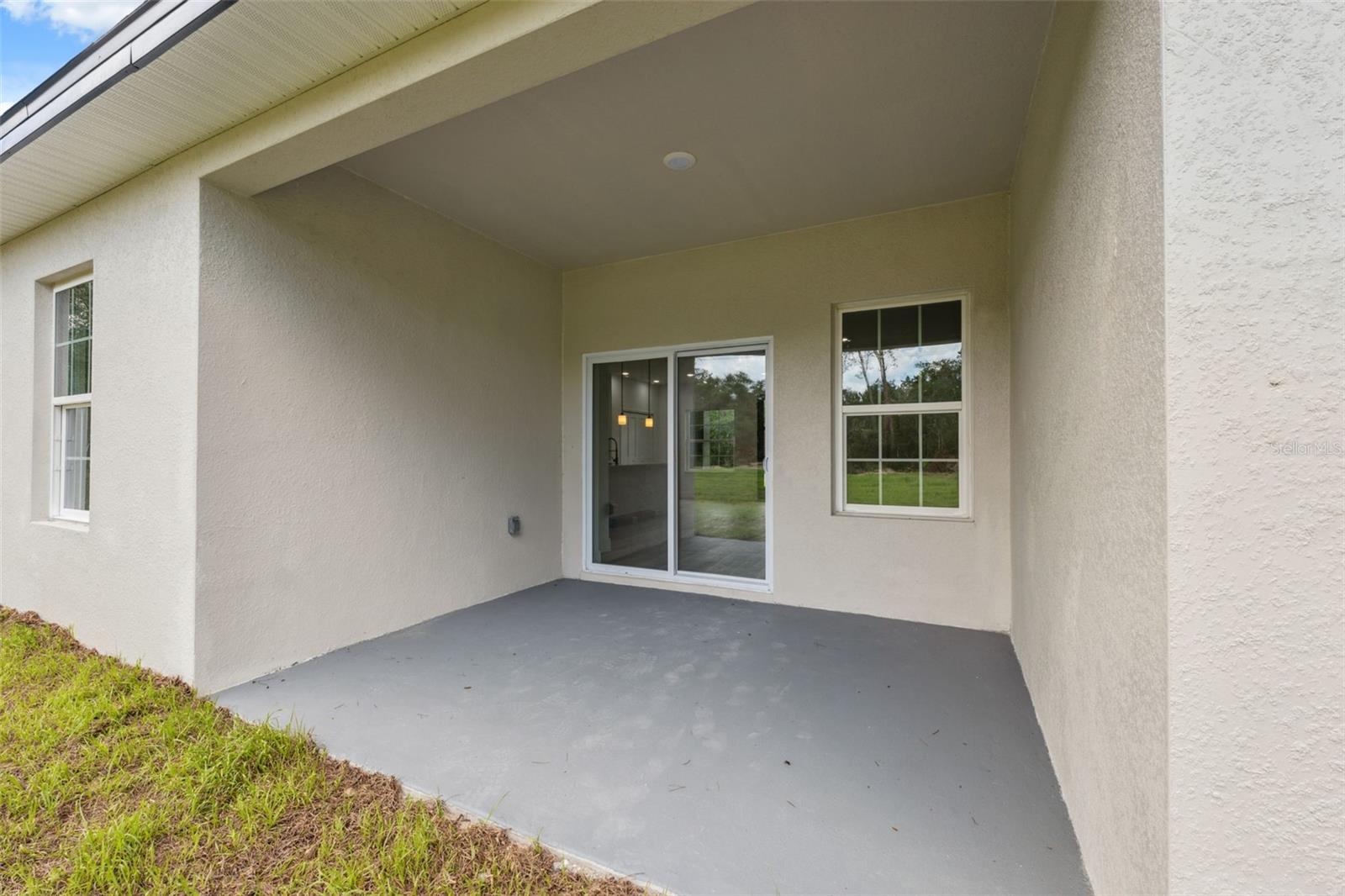 Listing photo id 9 for 15225 29th Terrace Road