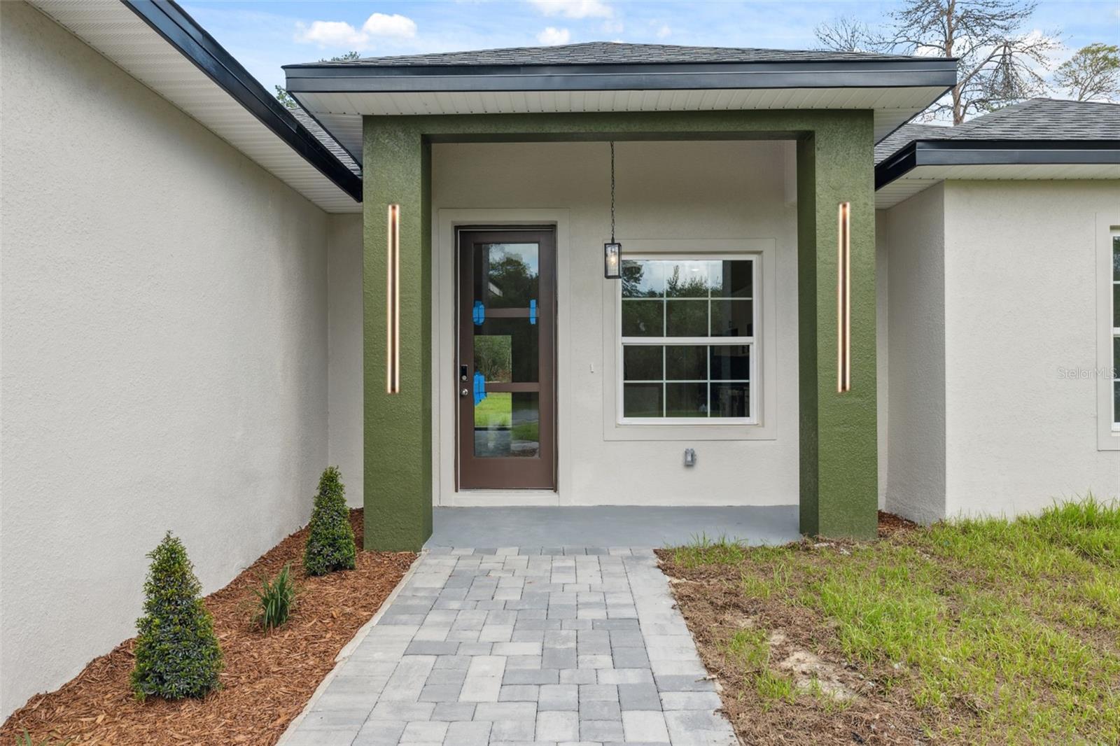 Listing photo id 3 for 15225 29th Terrace Road
