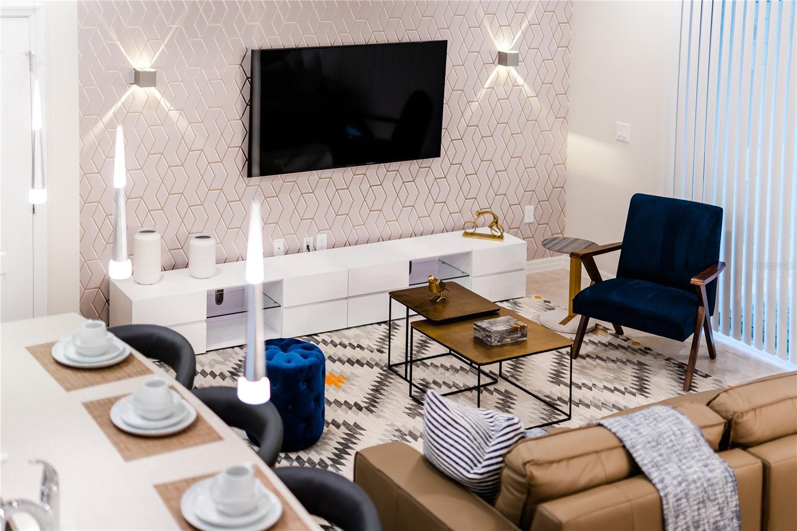 Image 3 of 73 For 2422 Dubai Street