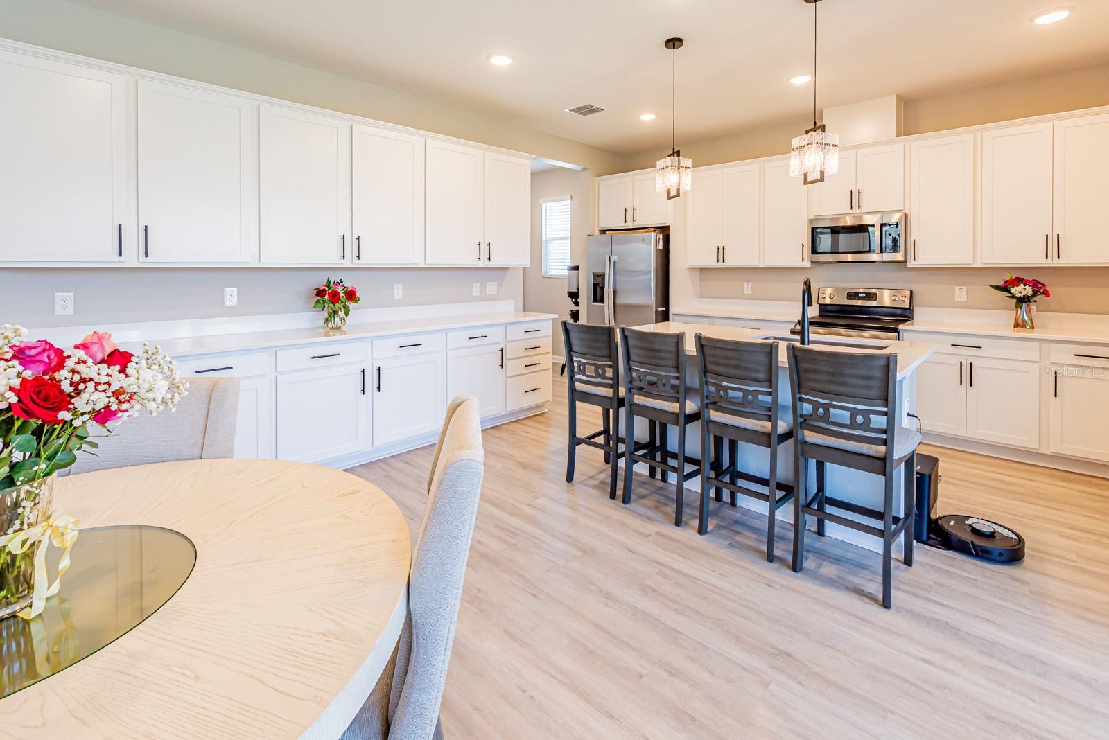 Image 25 of 72 For 3711 Malad Way