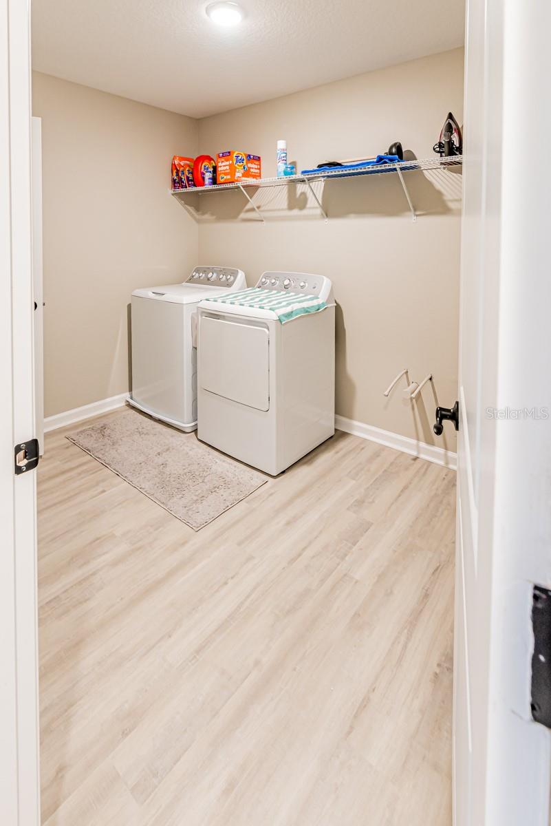 Image 44 of 72 For 3711 Malad Way