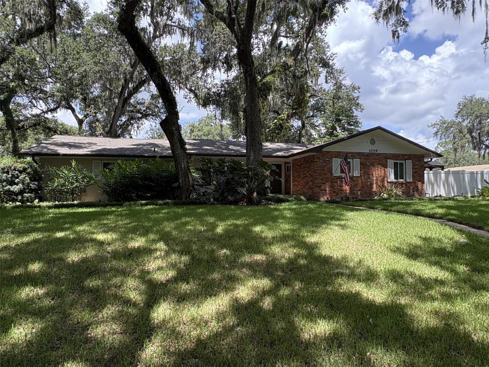 Image 2 of 13 For 1004 Gregory Drive