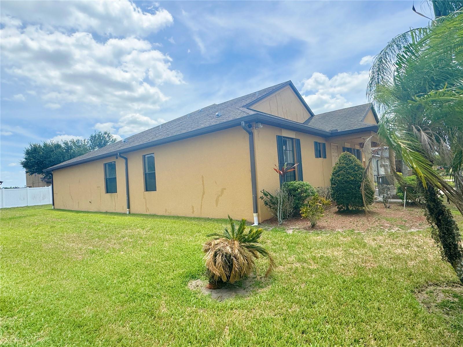 Image 4 of 58 For 3946 Blossom Dew Drive