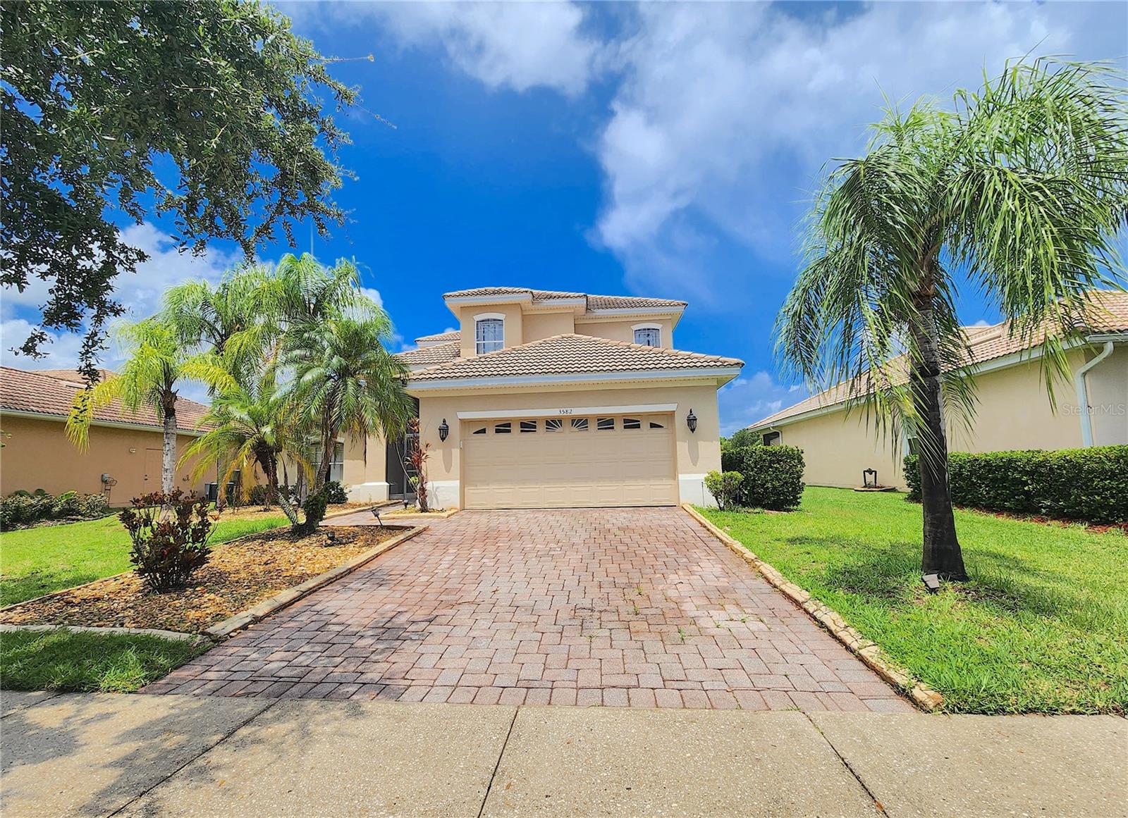 Image 4 of 39 For 3582 Valleyview Drive