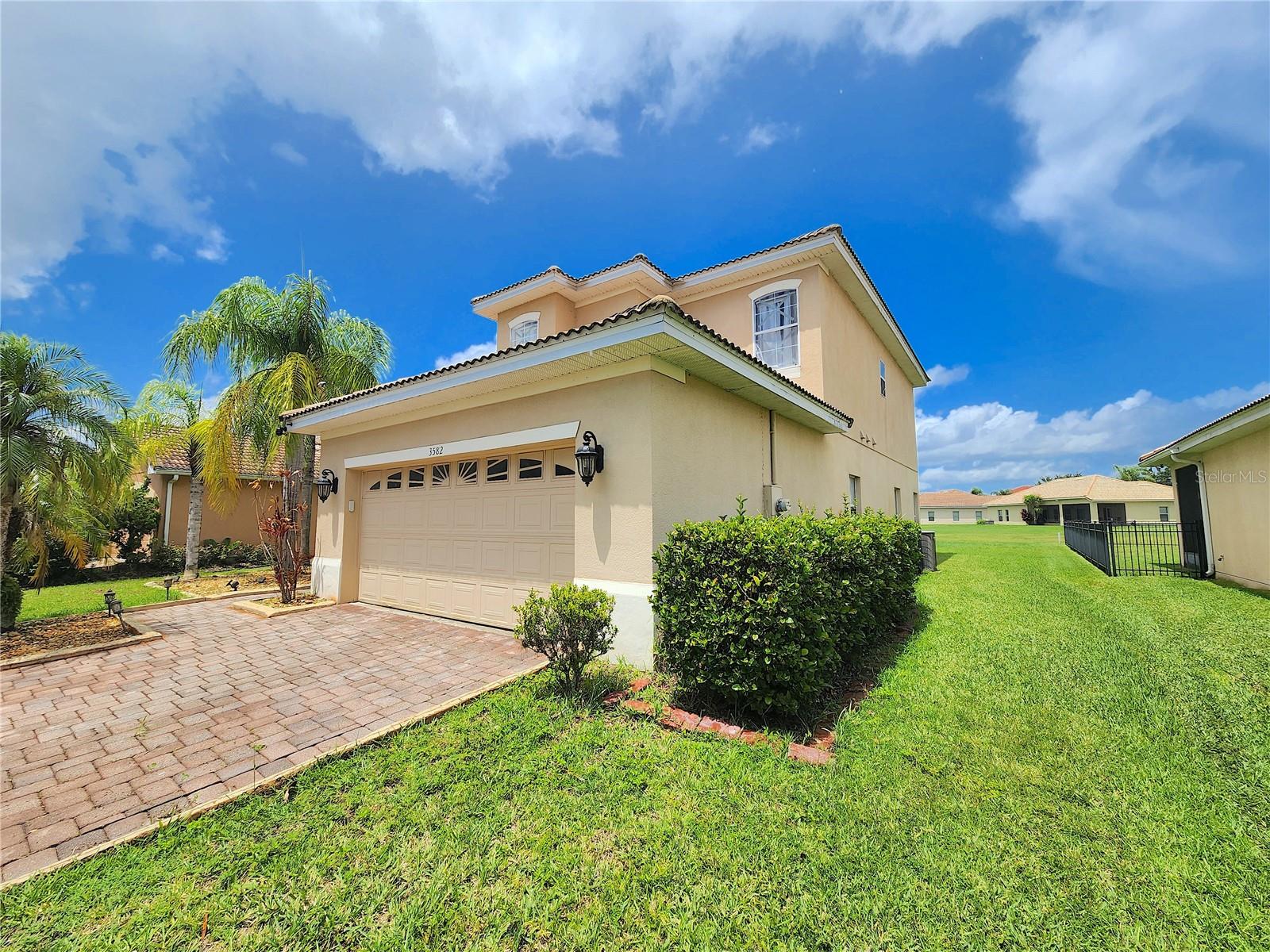 Image 5 of 39 For 3582 Valleyview Drive