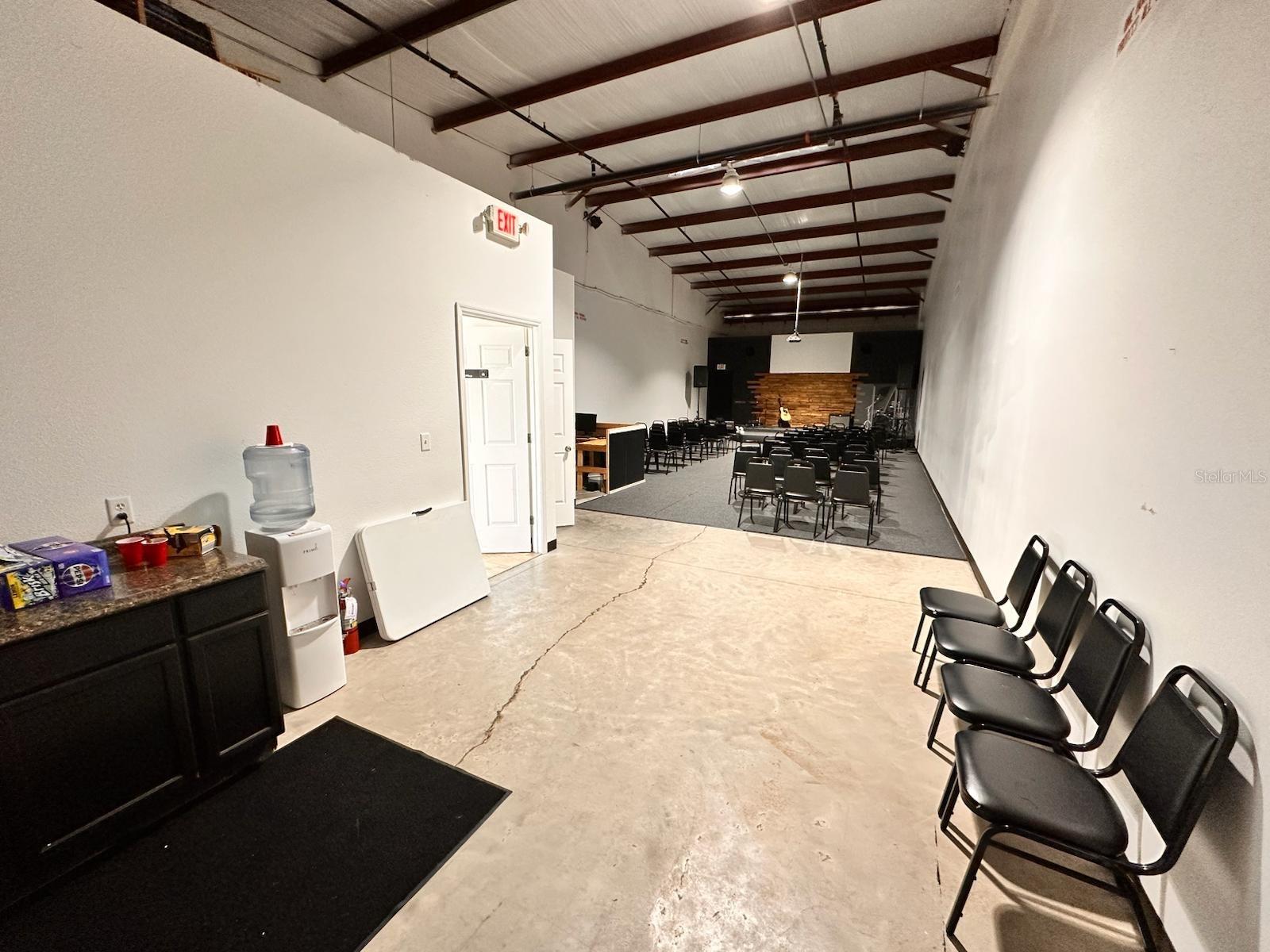 Image 2 of 4 For 1550 Tileston Road 103
