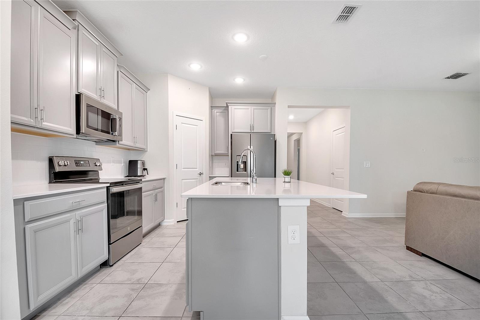 Image 17 of 46 For 5550 Bakewell Place