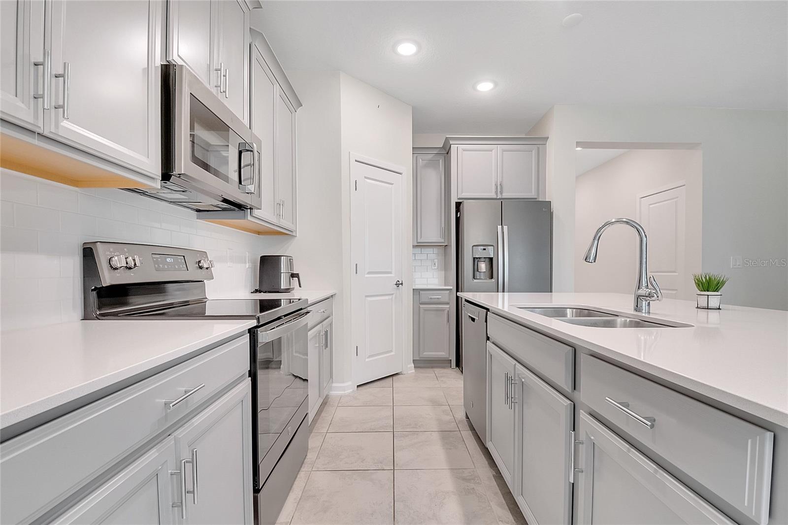 Image 19 of 46 For 5550 Bakewell Place
