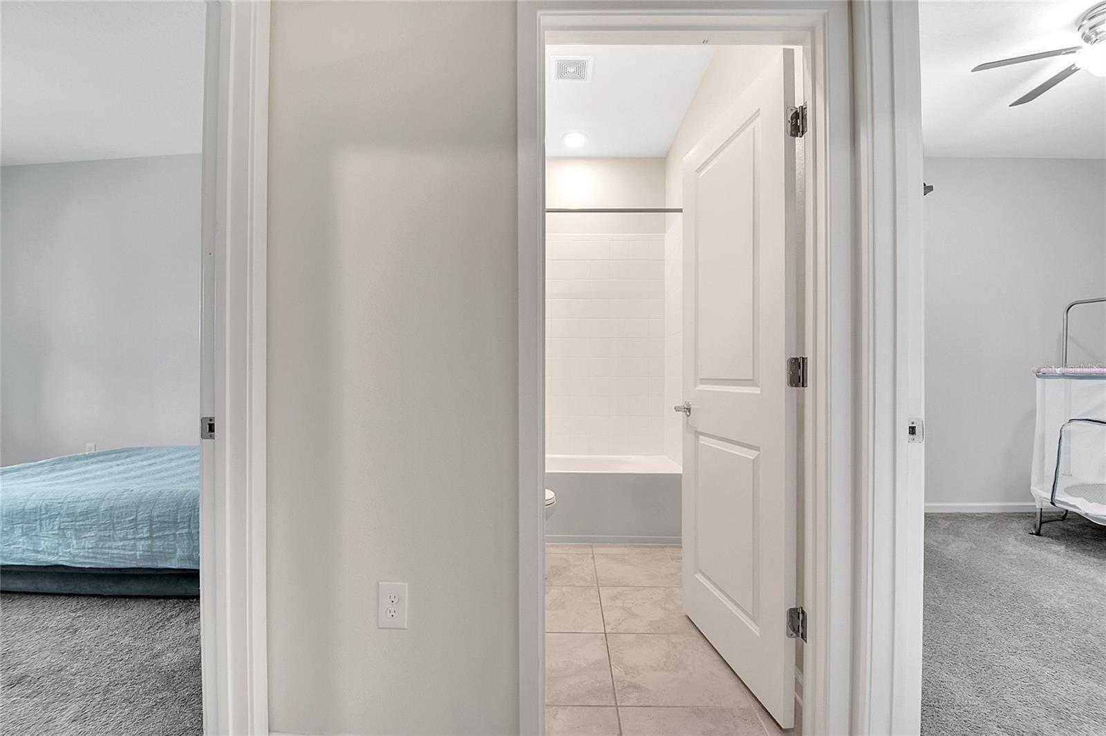Image 29 of 46 For 5550 Bakewell Place