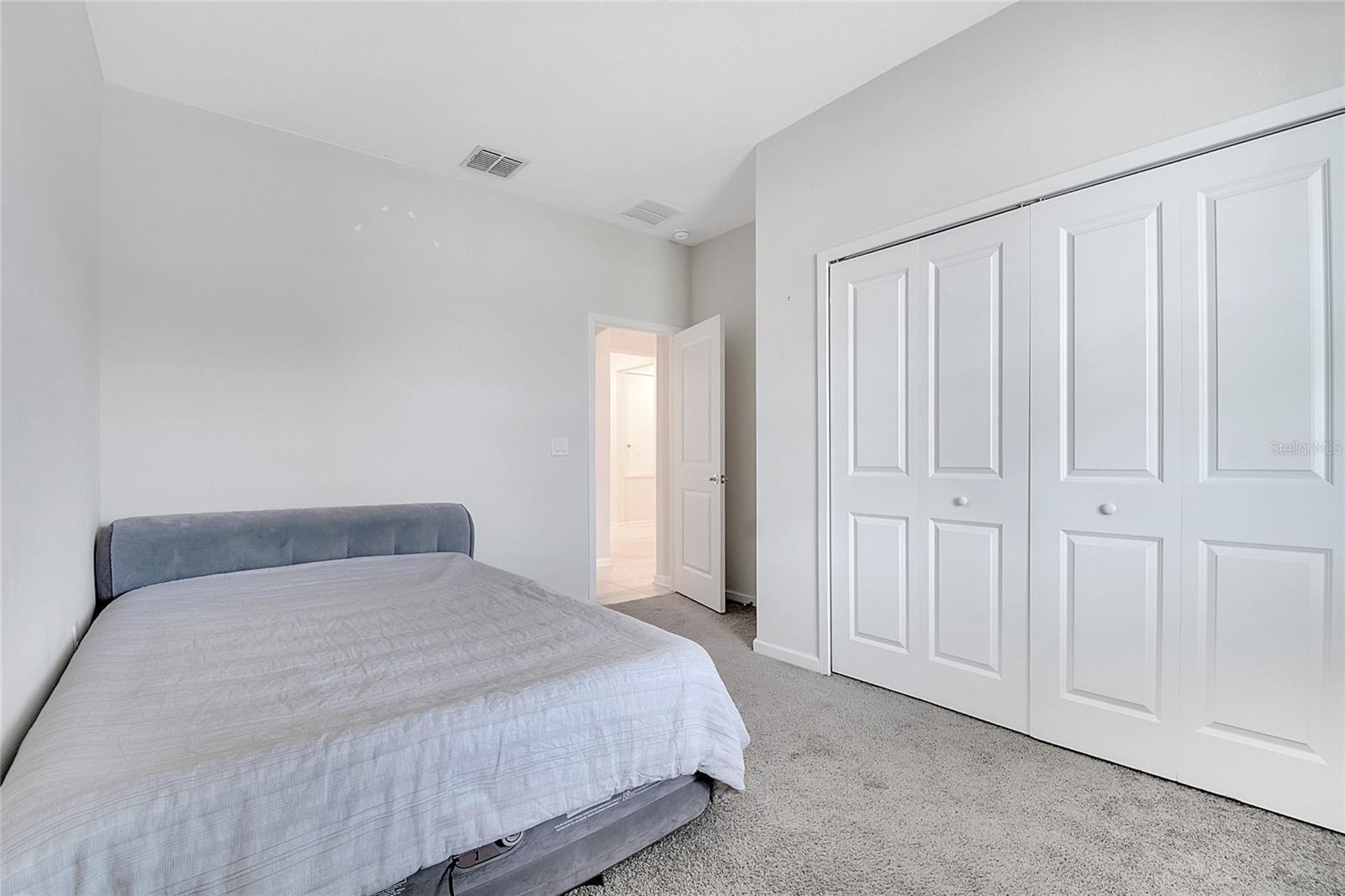 Image 31 of 46 For 5550 Bakewell Place