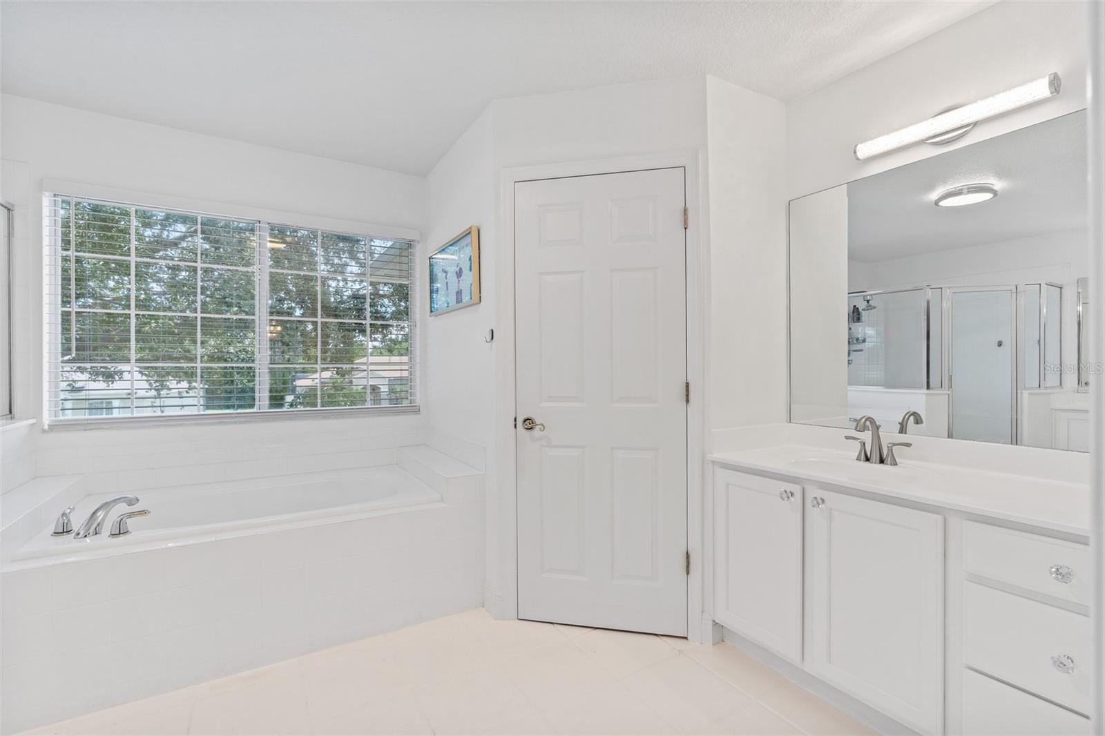 Image 19 of 56 For 2223 Wintermere Pointe Drive