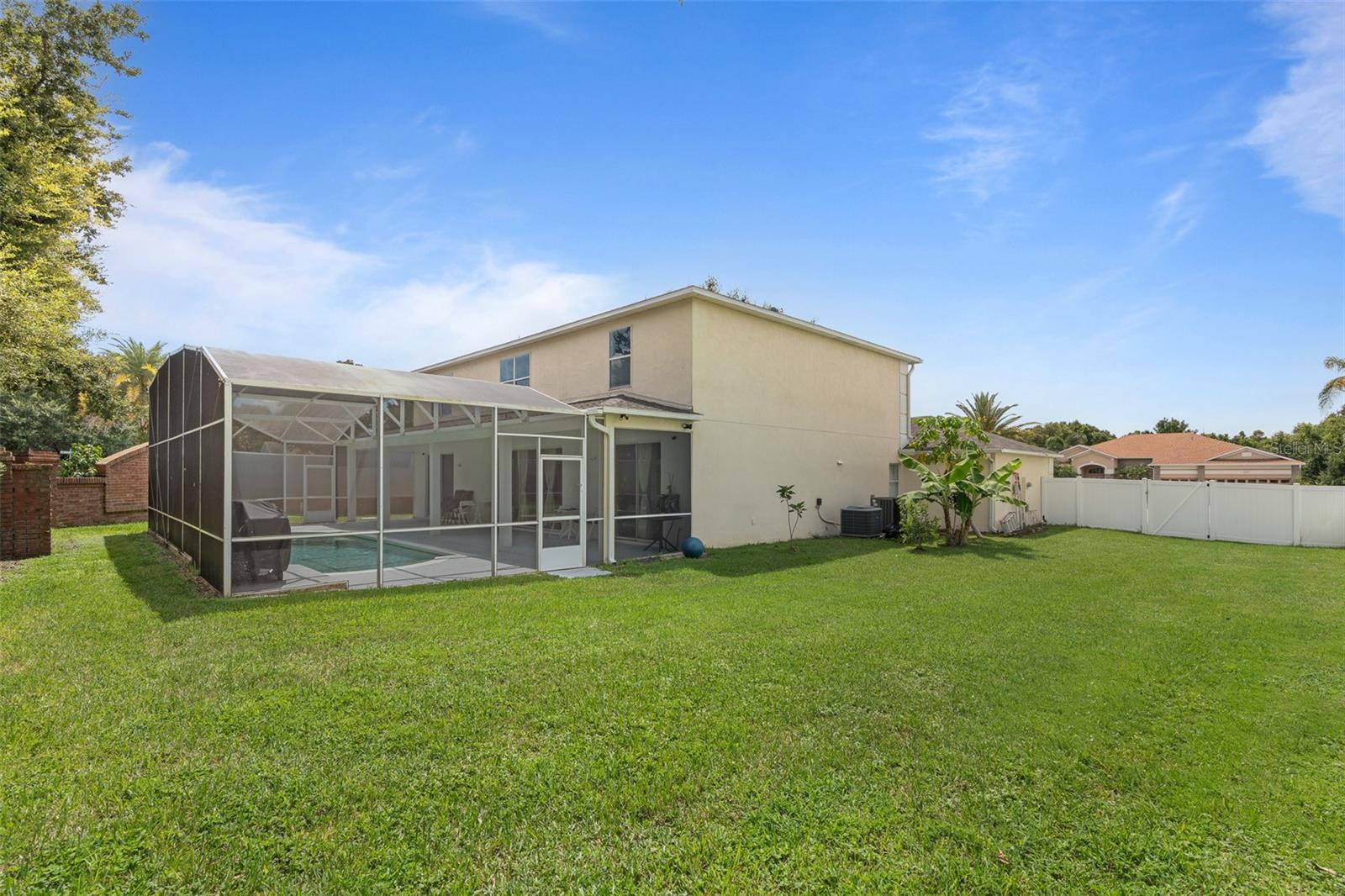 Image 3 of 56 For 2223 Wintermere Pointe Drive
