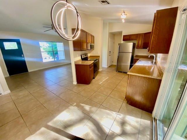 Image 8 of 22 For 723 Shady Nook Drive