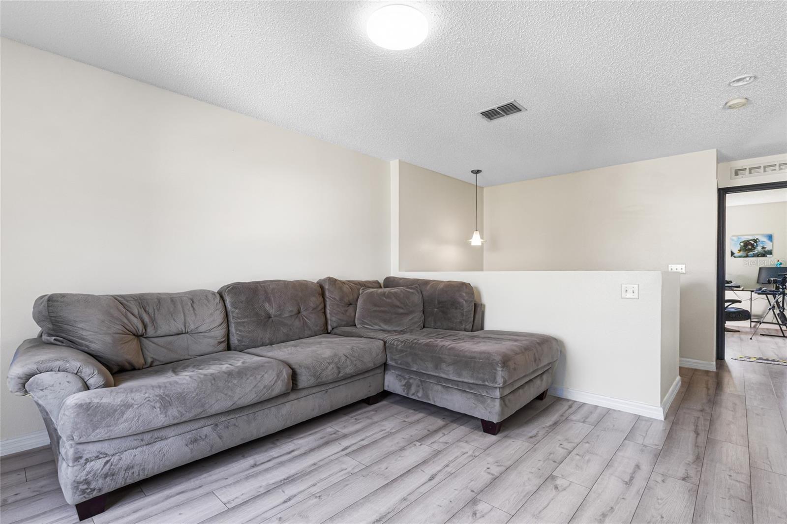 Image 15 of 28 For 111 Wheatfield Circle