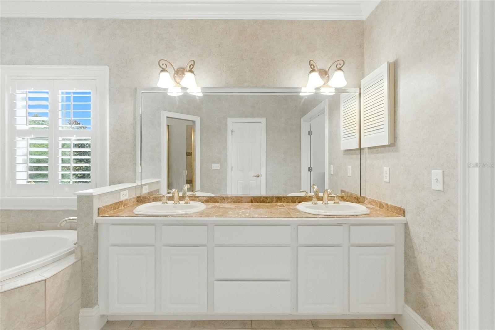 Image 27 of 45 For 6084 Caymus Loop