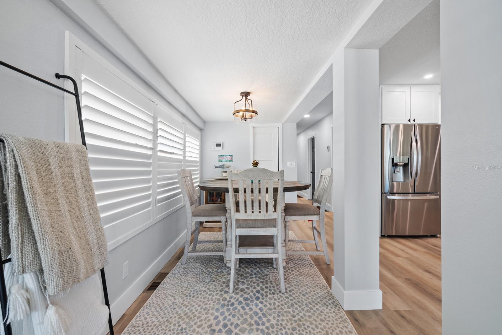 Image 13 of 42 For 4291 Atlantic Avenue