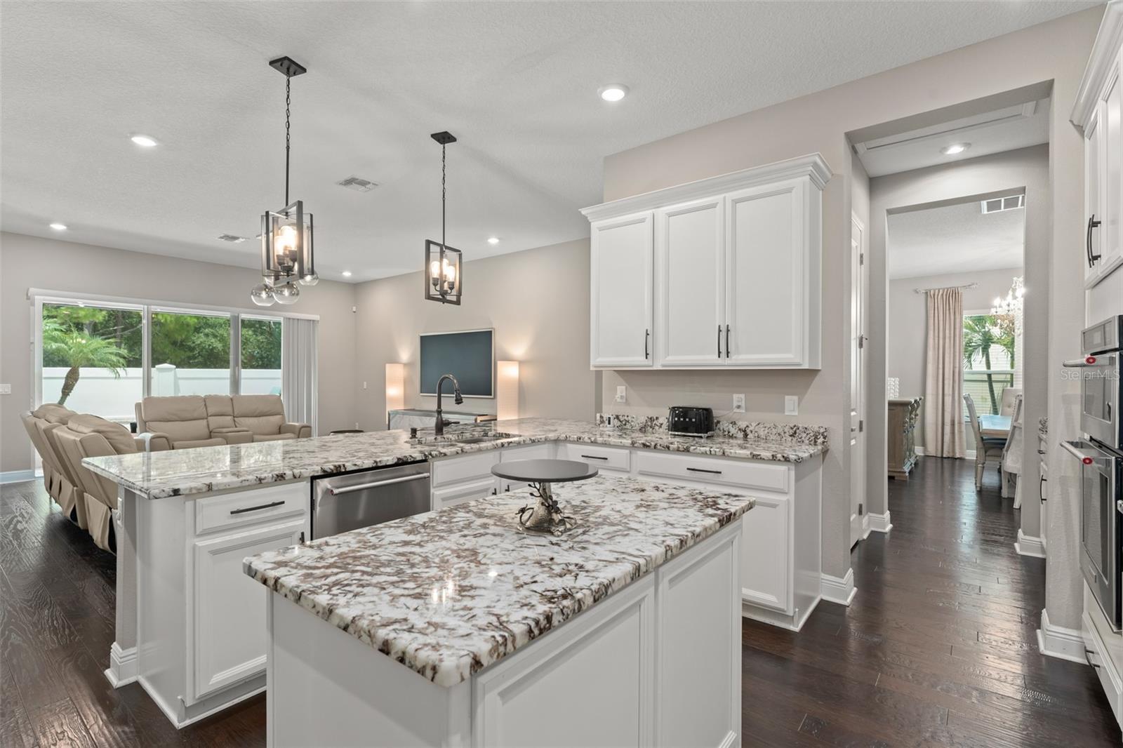 Image 19 of 34 For 8258 Ludington Circle