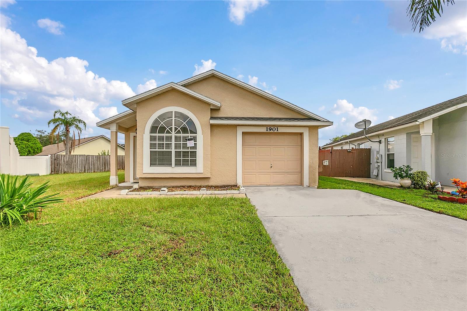 Details for 1901 Teaberry Court, ORLANDO, FL 32824