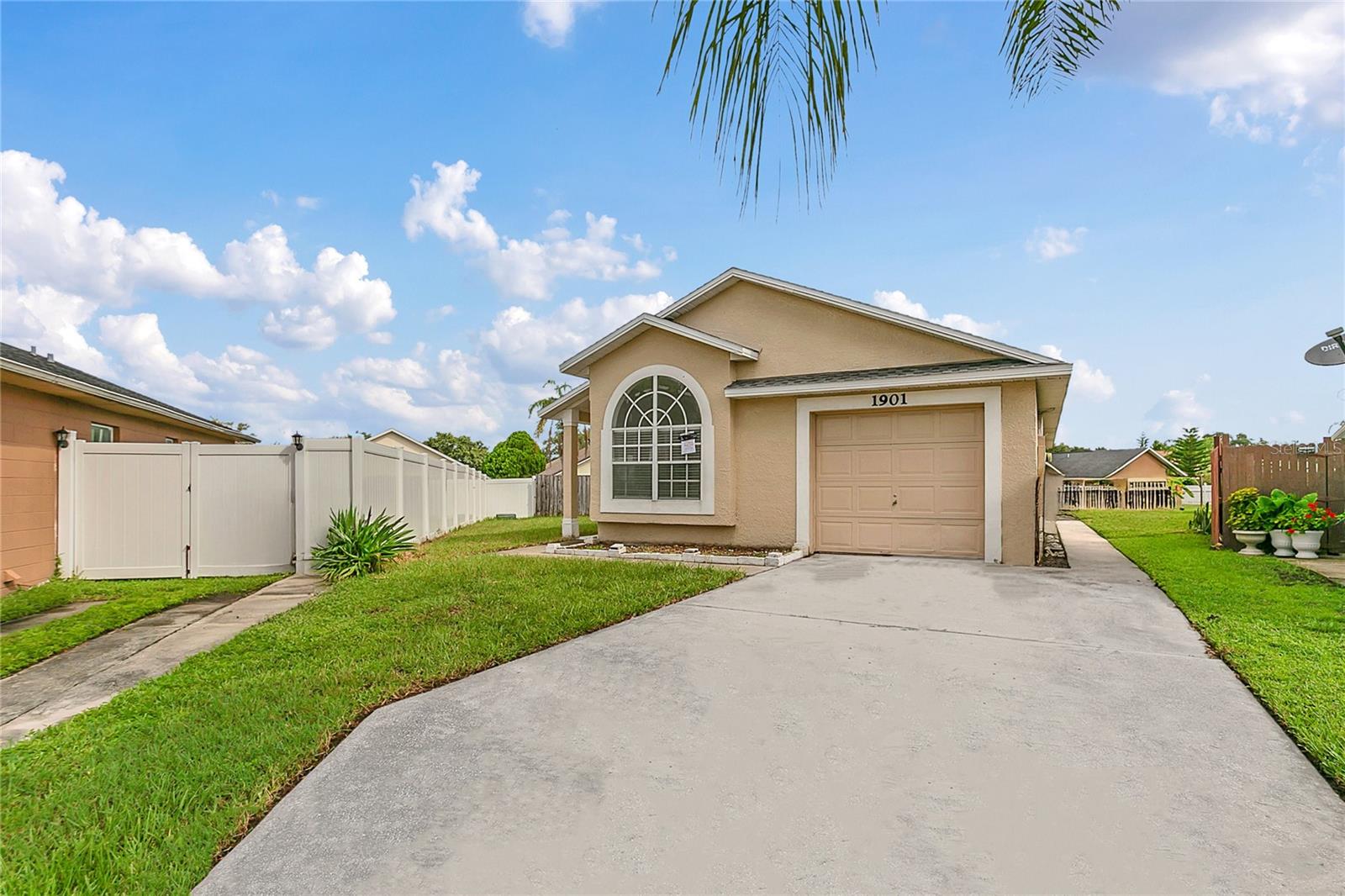 Image 2 of 23 For 1901 Teaberry Court