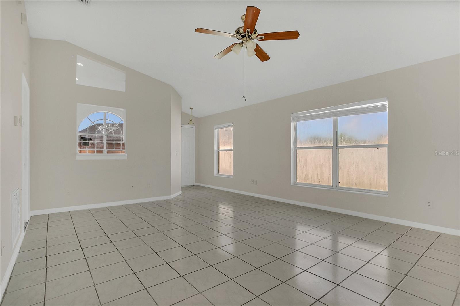 Image 3 of 23 For 1901 Teaberry Court