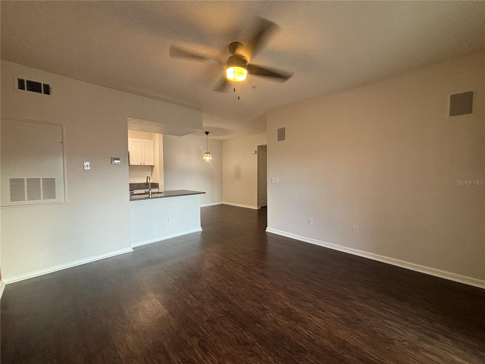 Image 10 of 22 For 14226 Fredricksburg Drive 205
