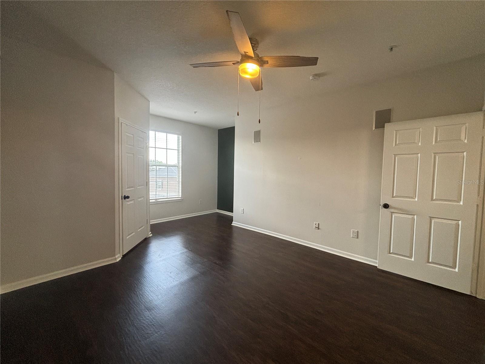 Image 15 of 22 For 14226 Fredricksburg Drive 205