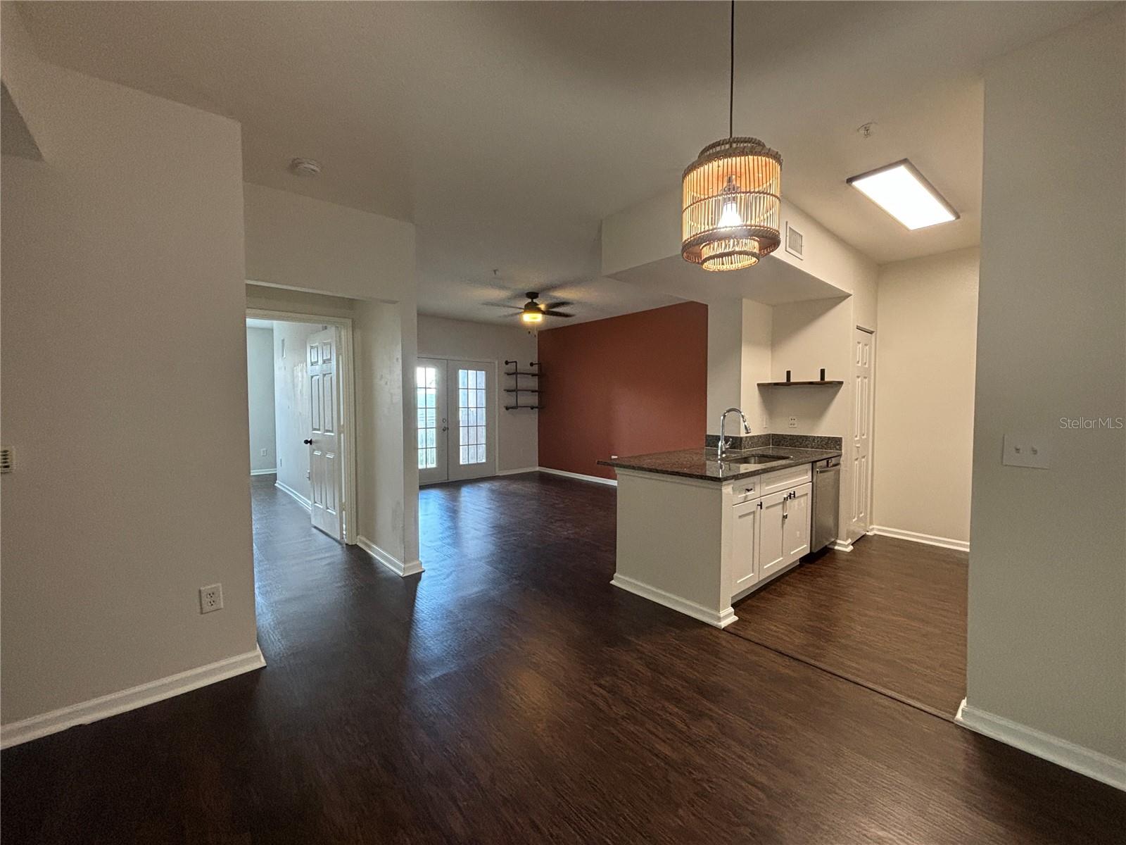 Image 4 of 22 For 14226 Fredricksburg Drive 205