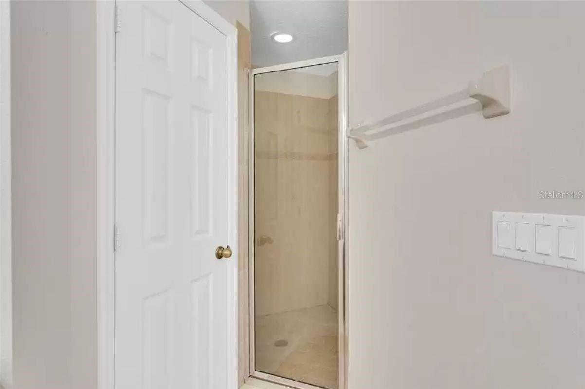 Image 17 of 23 For 9430 Tawnyberry Street