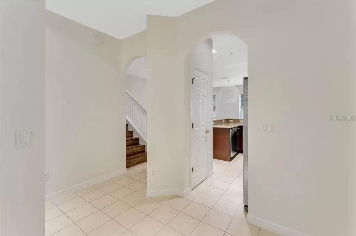 Image 5 of 23 For 9430 Tawnyberry Street