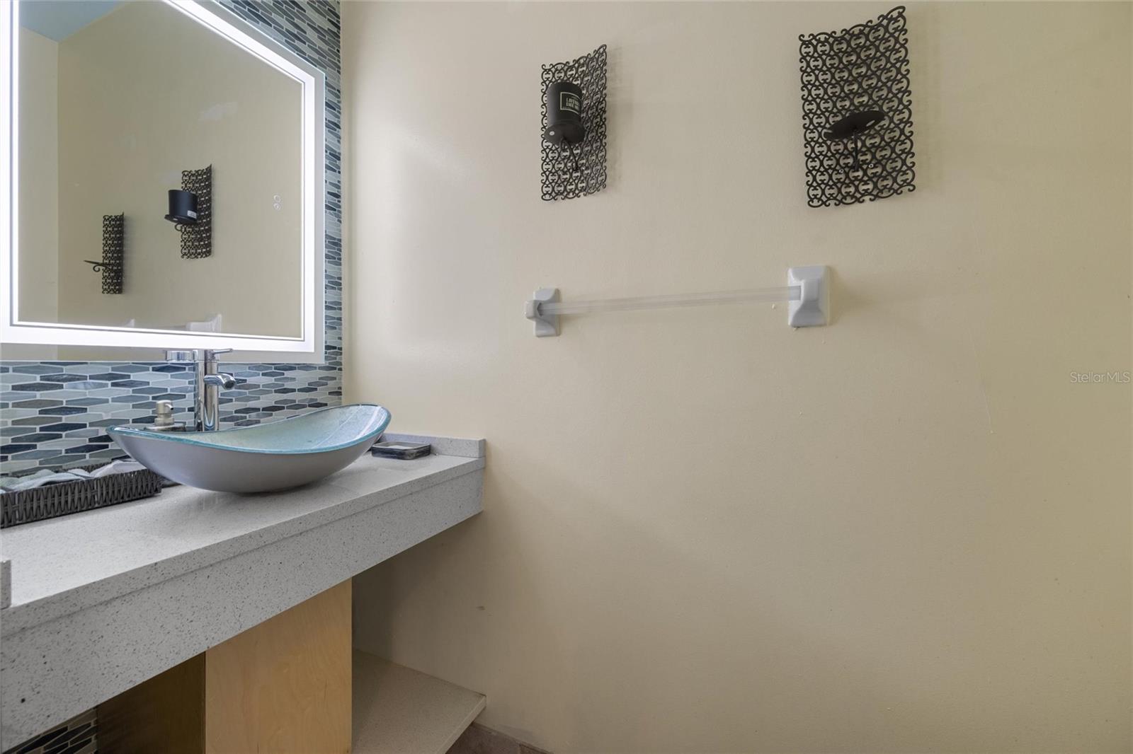 Image 10 of 19 For 7097 Chesapeake Circle