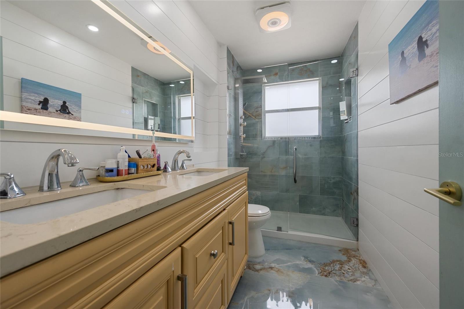 Image 14 of 19 For 7097 Chesapeake Circle