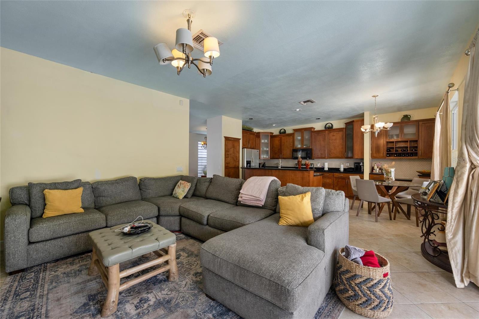 Image 5 of 19 For 7097 Chesapeake Circle