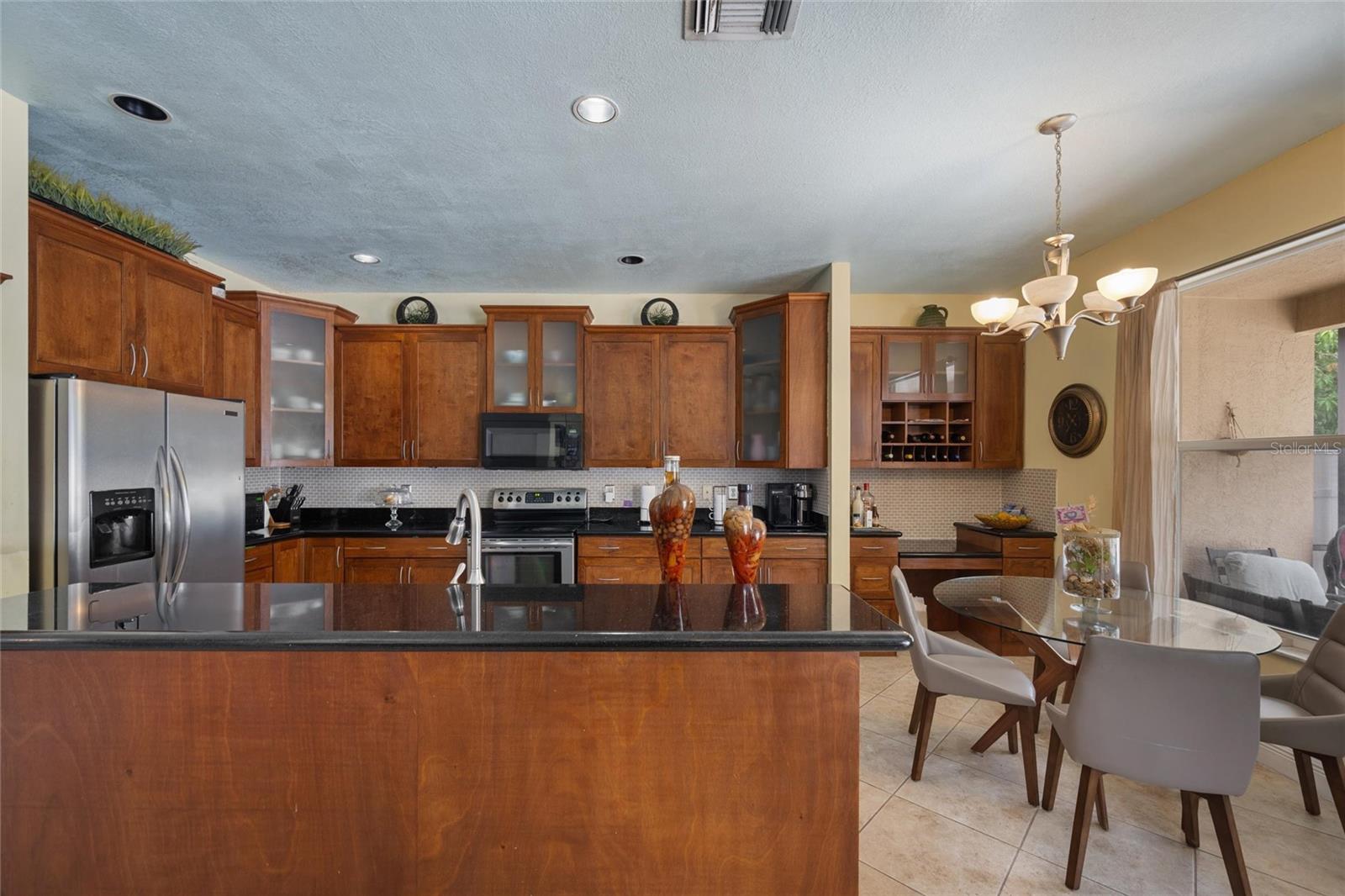 Image 7 of 19 For 7097 Chesapeake Circle
