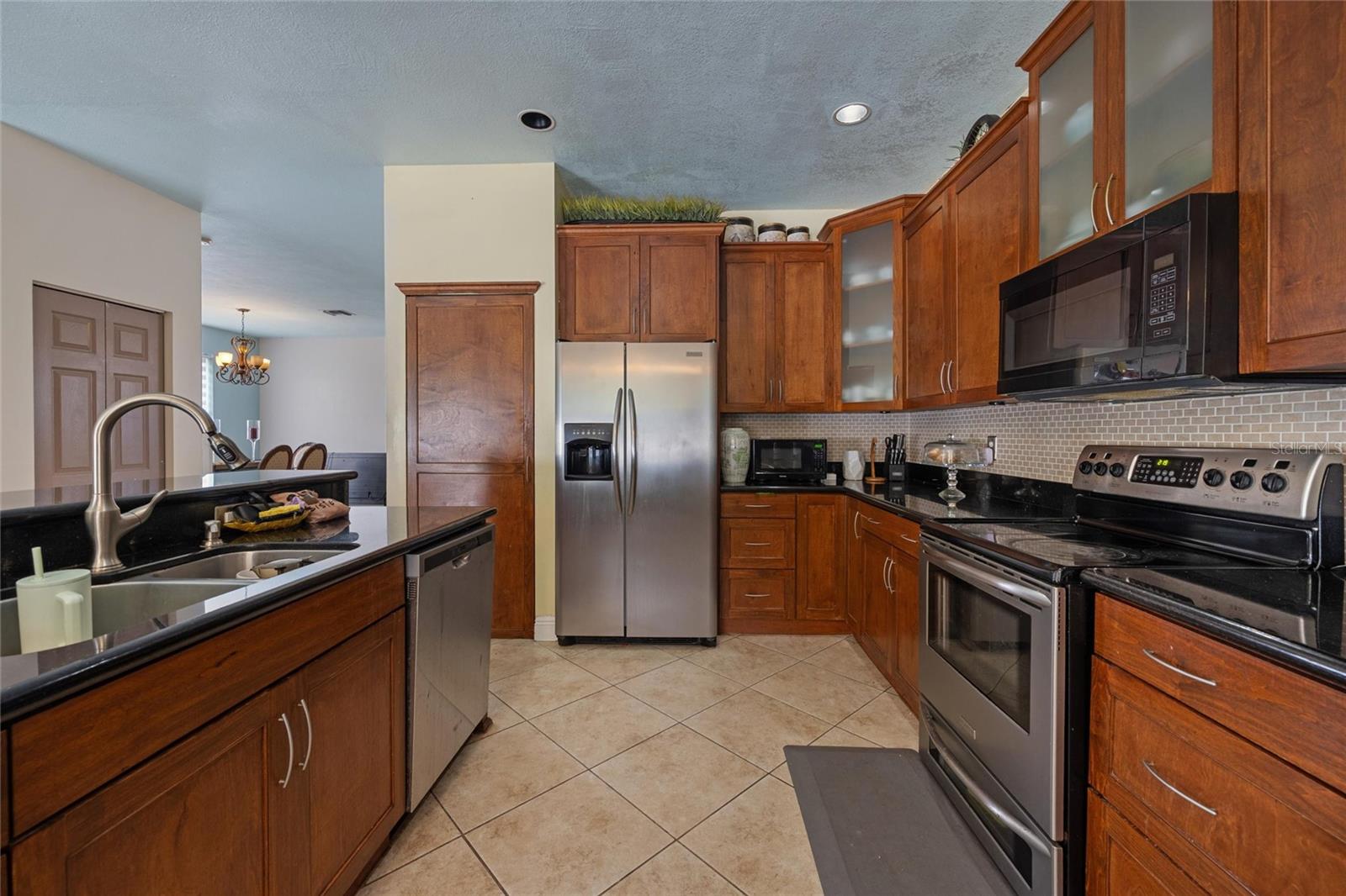 Image 8 of 19 For 7097 Chesapeake Circle