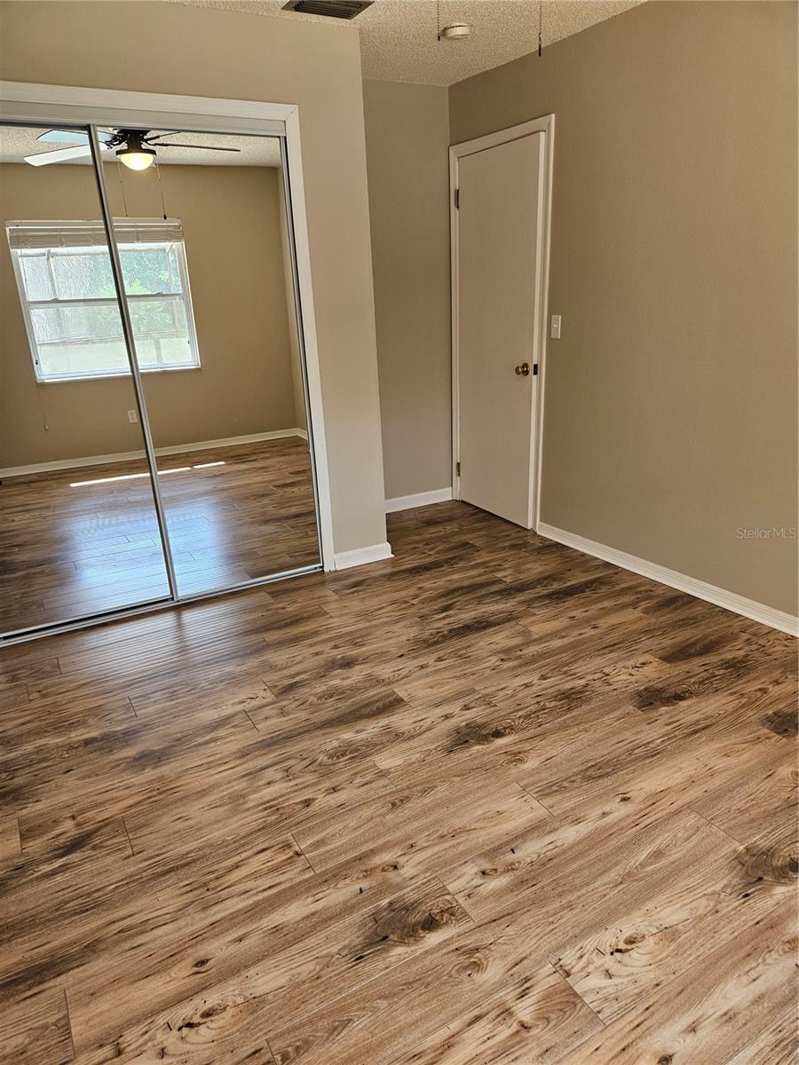 Image 7 of 11 For 4216 Winderlakes Drive