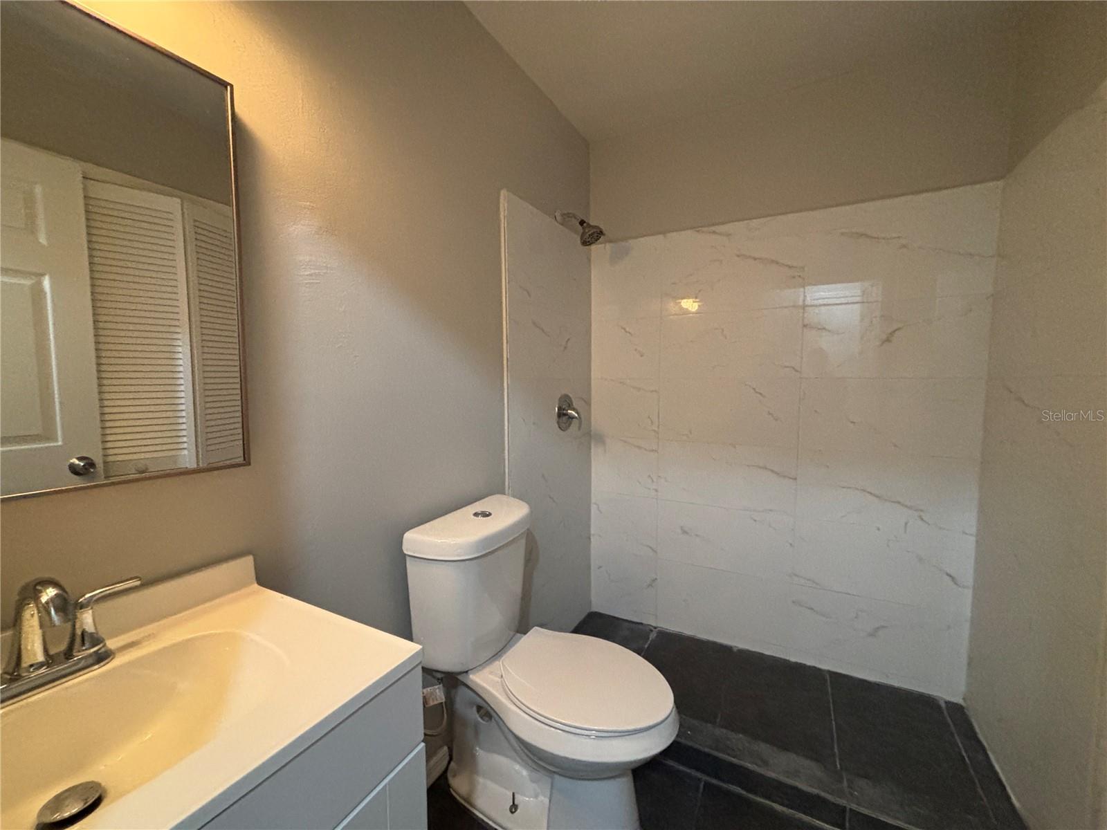 Image 16 of 18 For 9600 River Walk Court