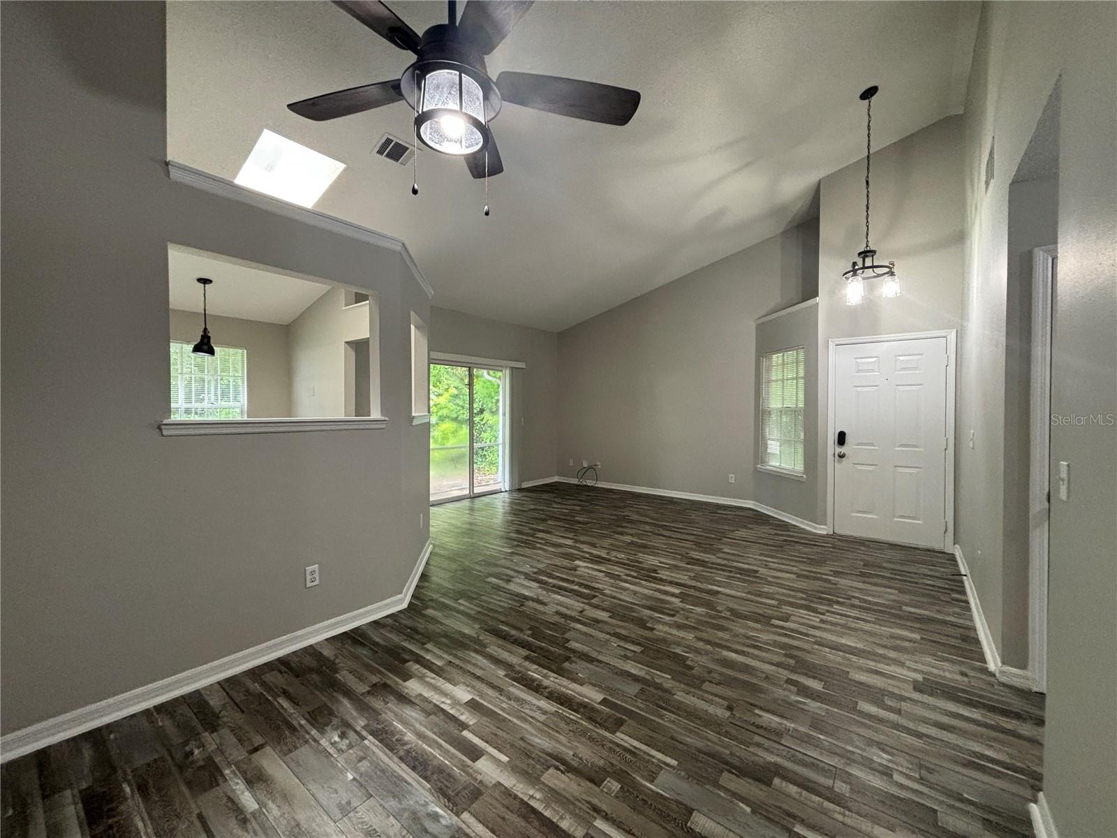 Image 5 of 18 For 9600 River Walk Court