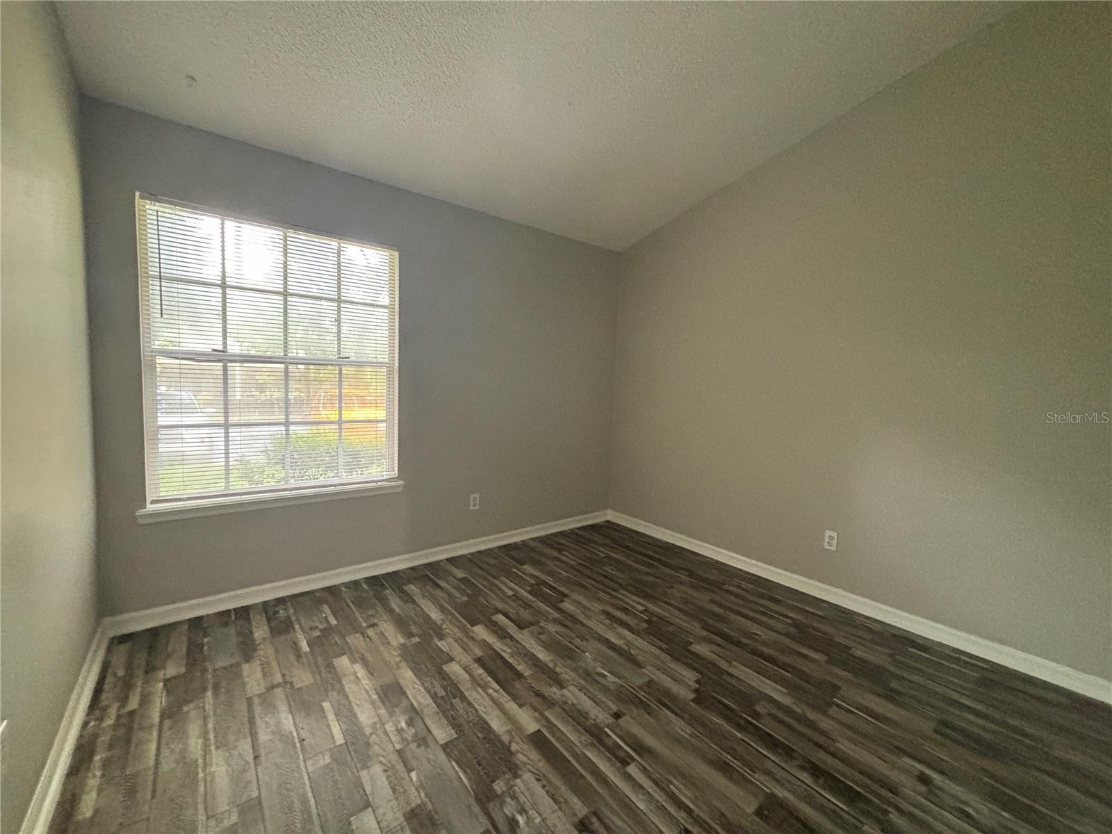 Image 9 of 18 For 9600 River Walk Court