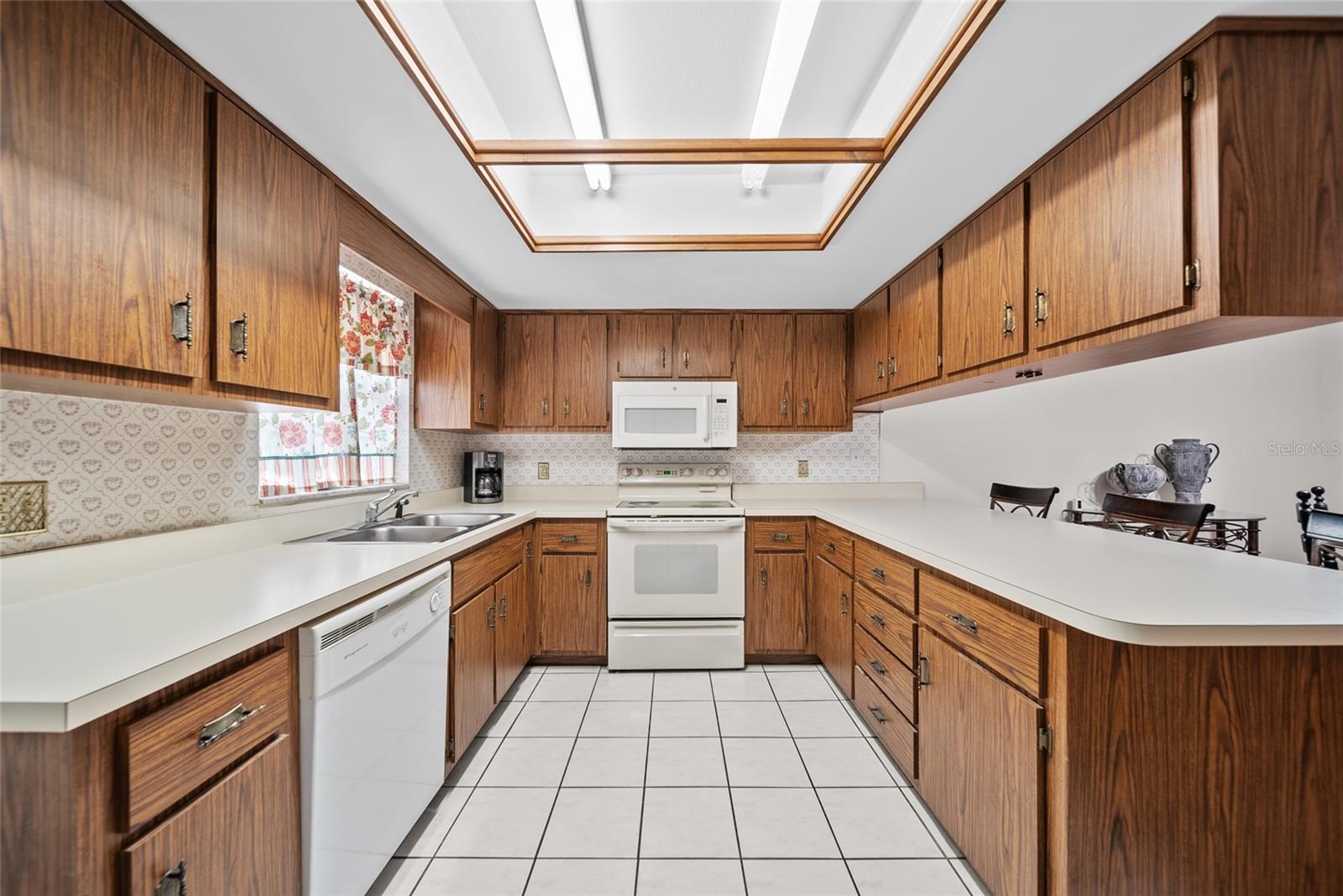 Image 12 of 12 For 3800 Silver Springs Boulevard 22