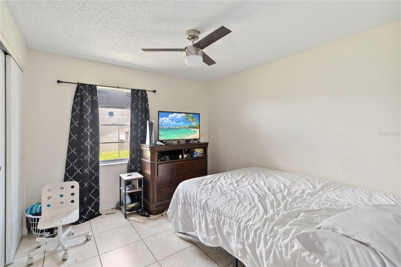 Image 11 of 17 For 283 Gardenia Road