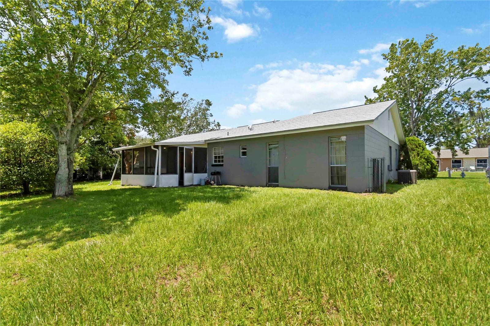 Image 16 of 17 For 283 Gardenia Road