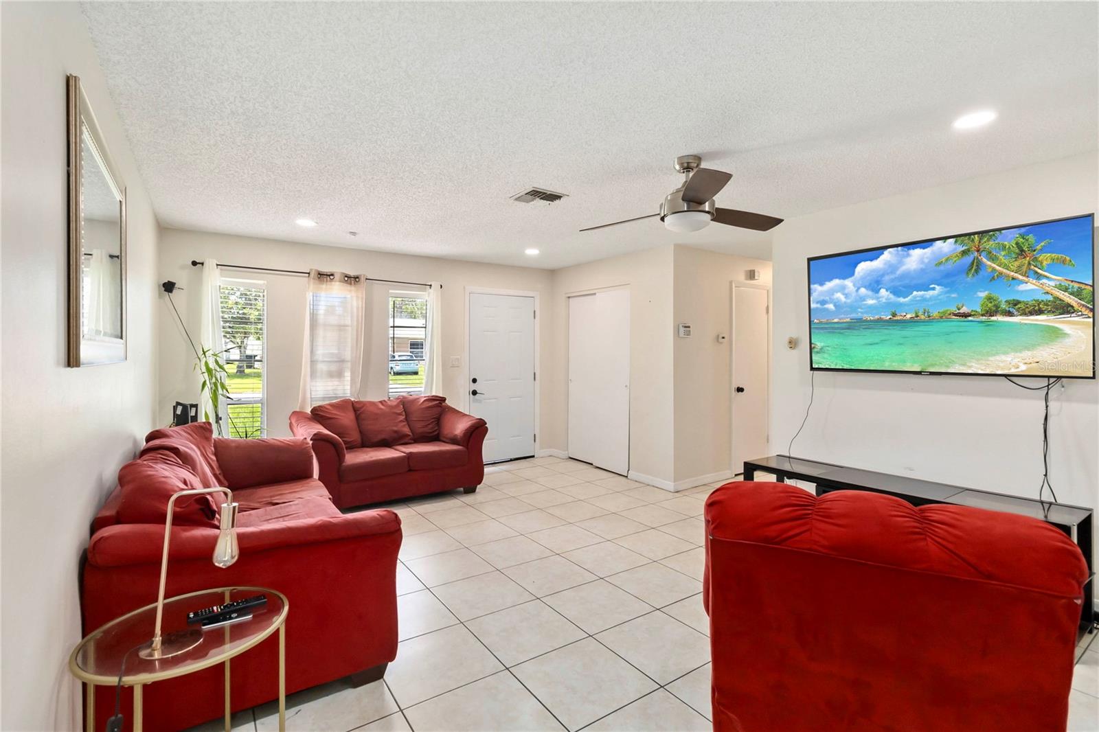 Image 3 of 17 For 283 Gardenia Road