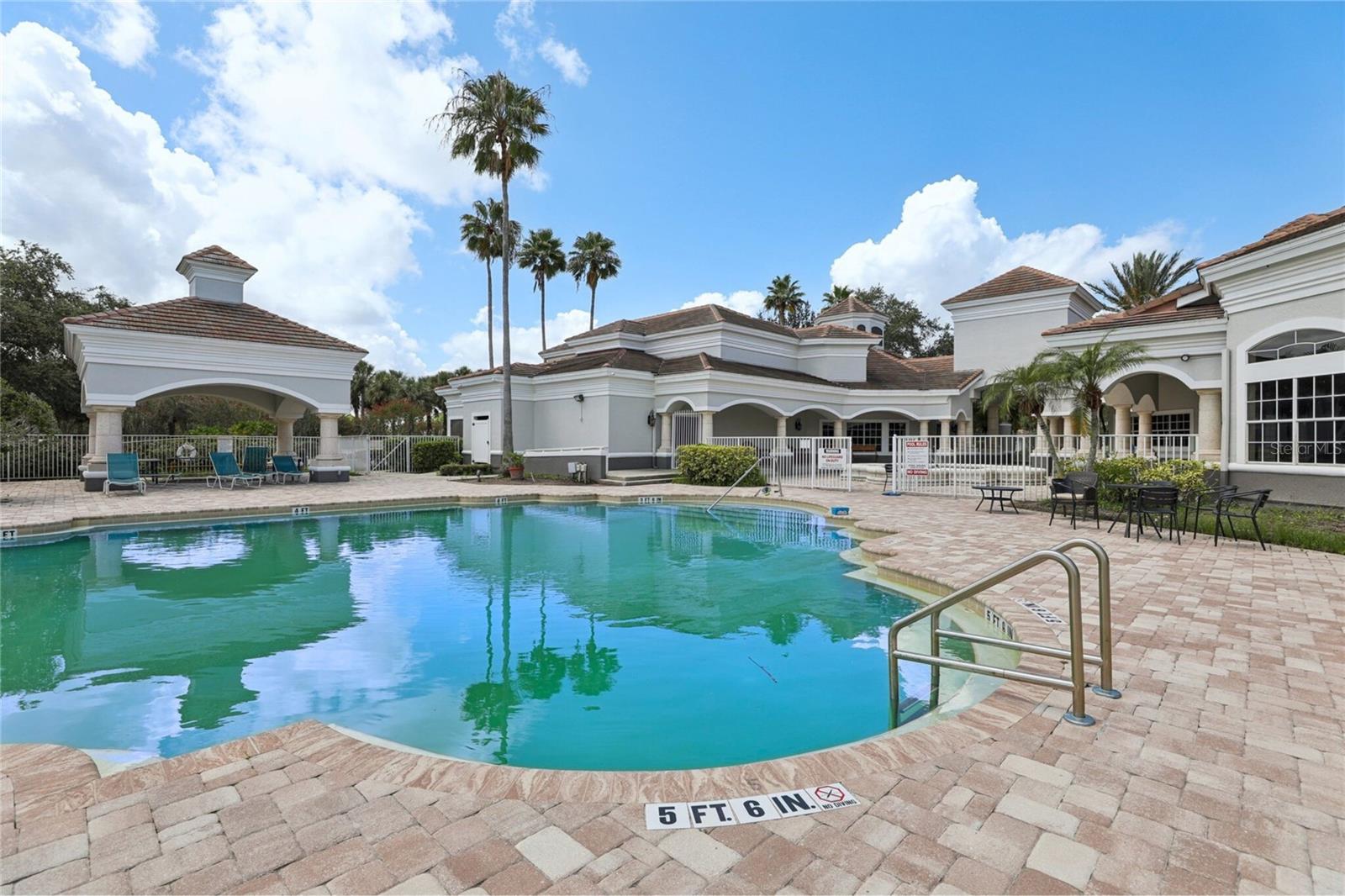 Image 25 of 31 For 14025 Fairway Island Drive 318