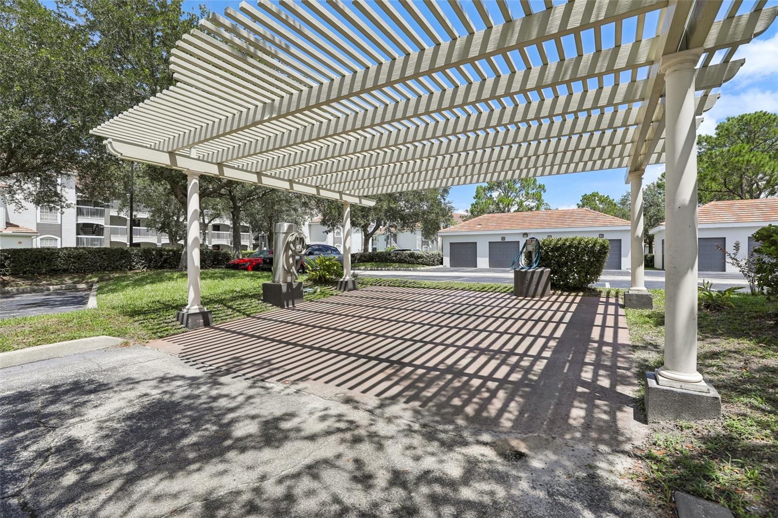Image 30 of 31 For 14025 Fairway Island Drive 318