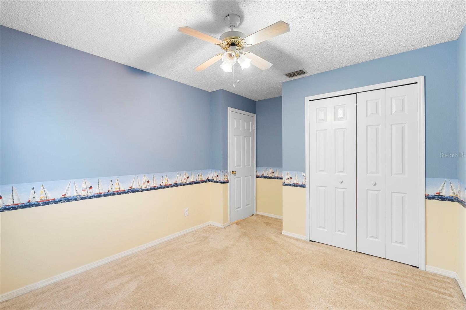 Image 27 of 39 For 13331 Meadowlark Lane
