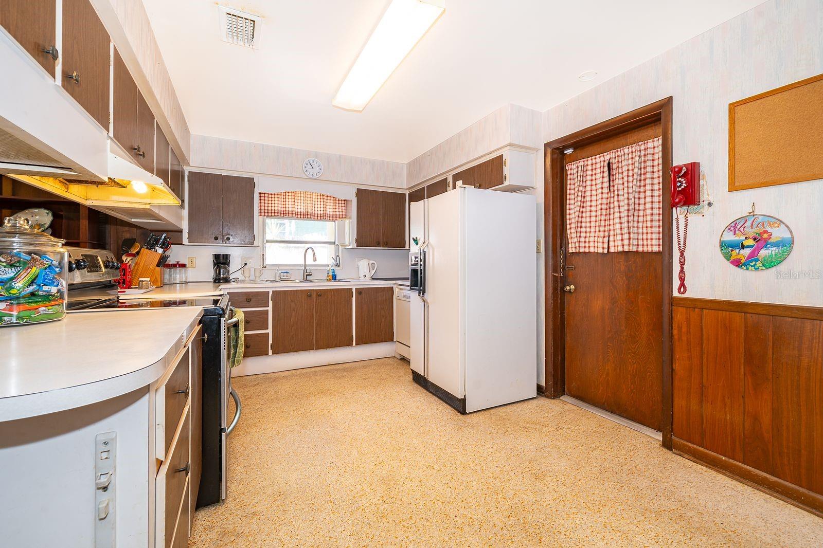 Image 13 of 27 For 5504 Sedgefield Street