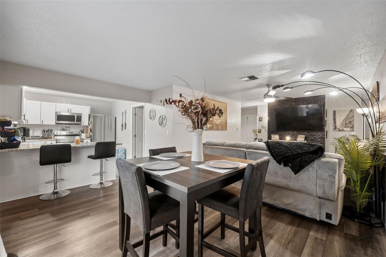 Image 12 of 59 For 2026 San Sebastian Way S