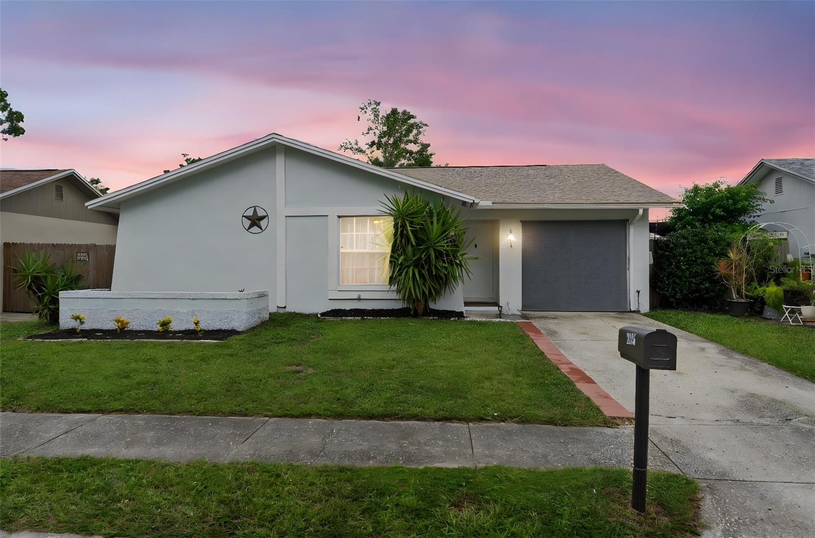 Image 2 of 59 For 2026 San Sebastian Way S