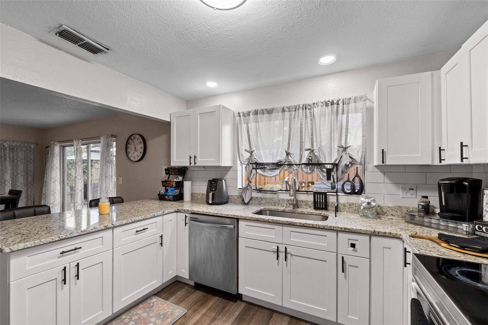 Image 20 of 59 For 2026 San Sebastian Way S