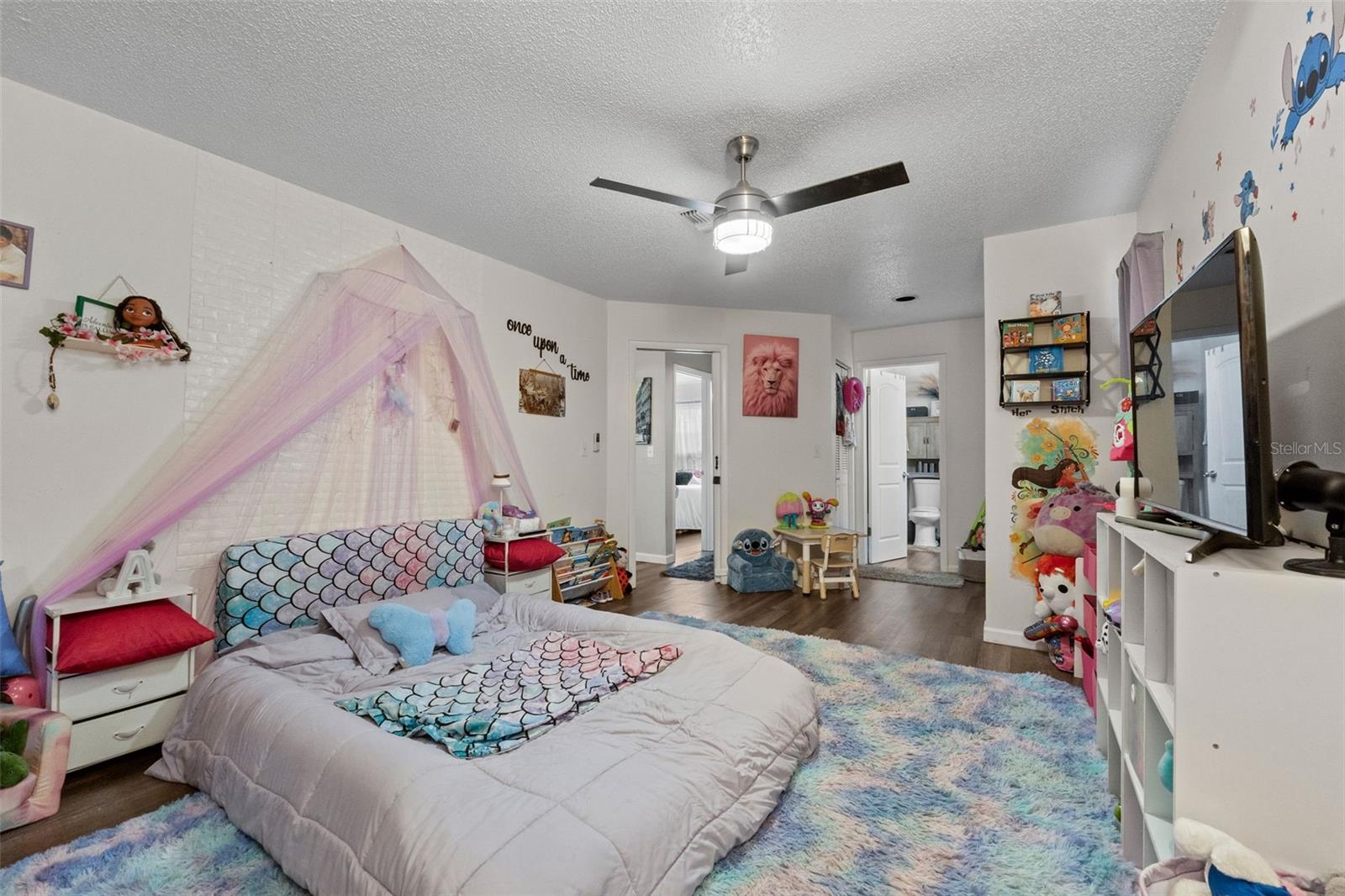 Image 28 of 59 For 2026 San Sebastian Way S